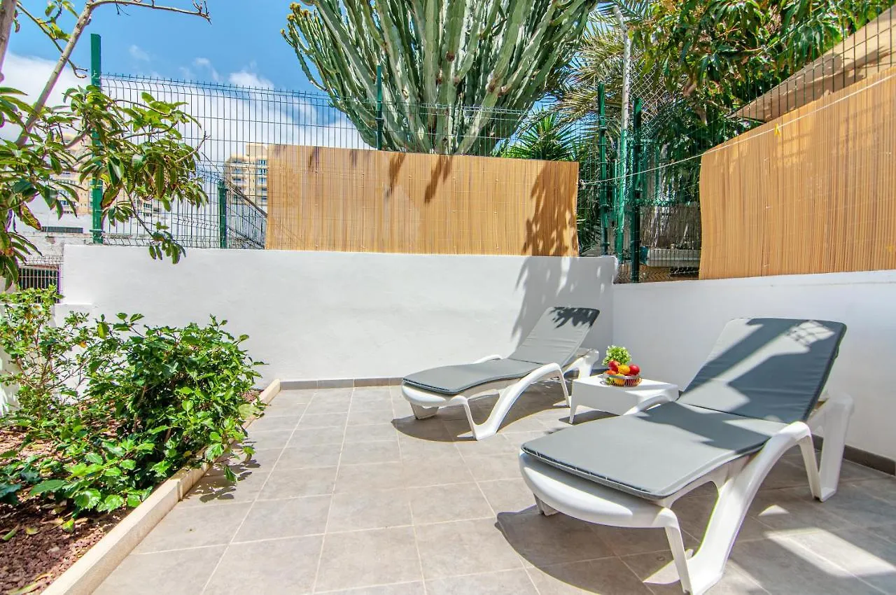 Central 2 Bedroom Apartment Playa De Las Americas Spain