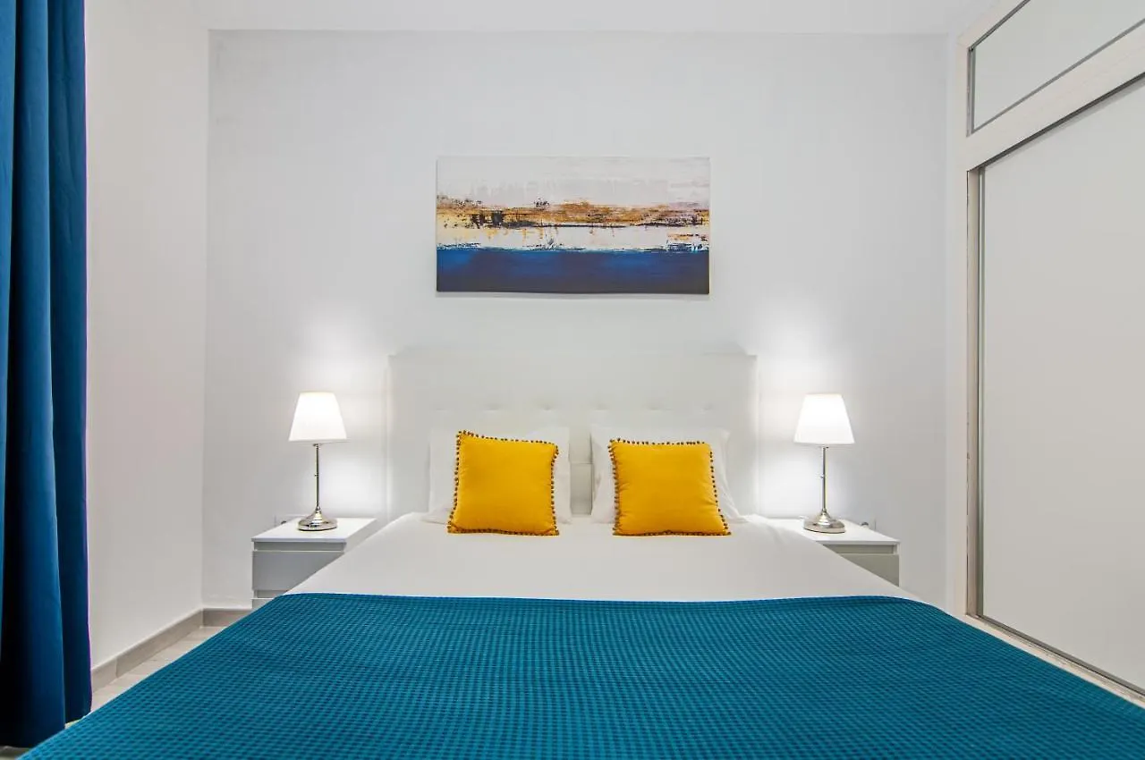 Central 2 Bedroom Apartment Playa De Las Americas  Playa de las Americas (Tenerife)